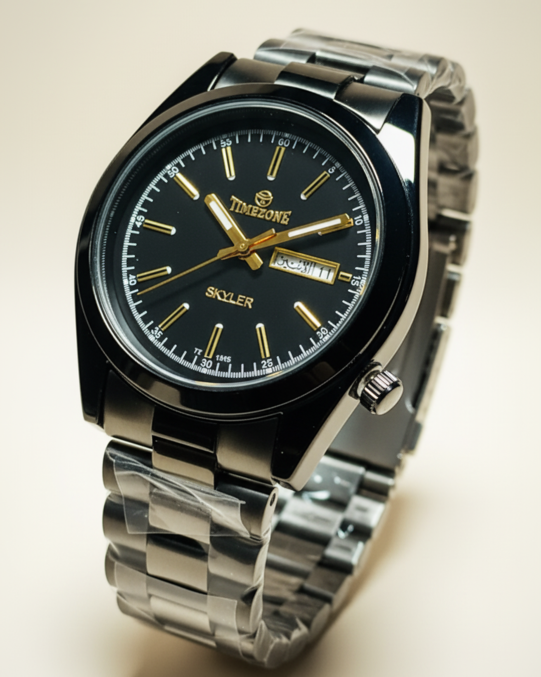 Timezone Skyler – Black Dial Stainless Steel with Gold Accents