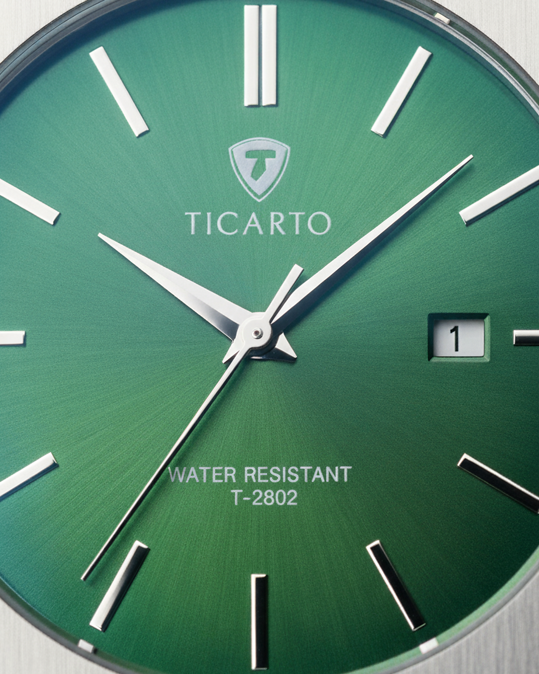 Ticarto Luxury Silver Bracelet Watch – Green Sunray Dial